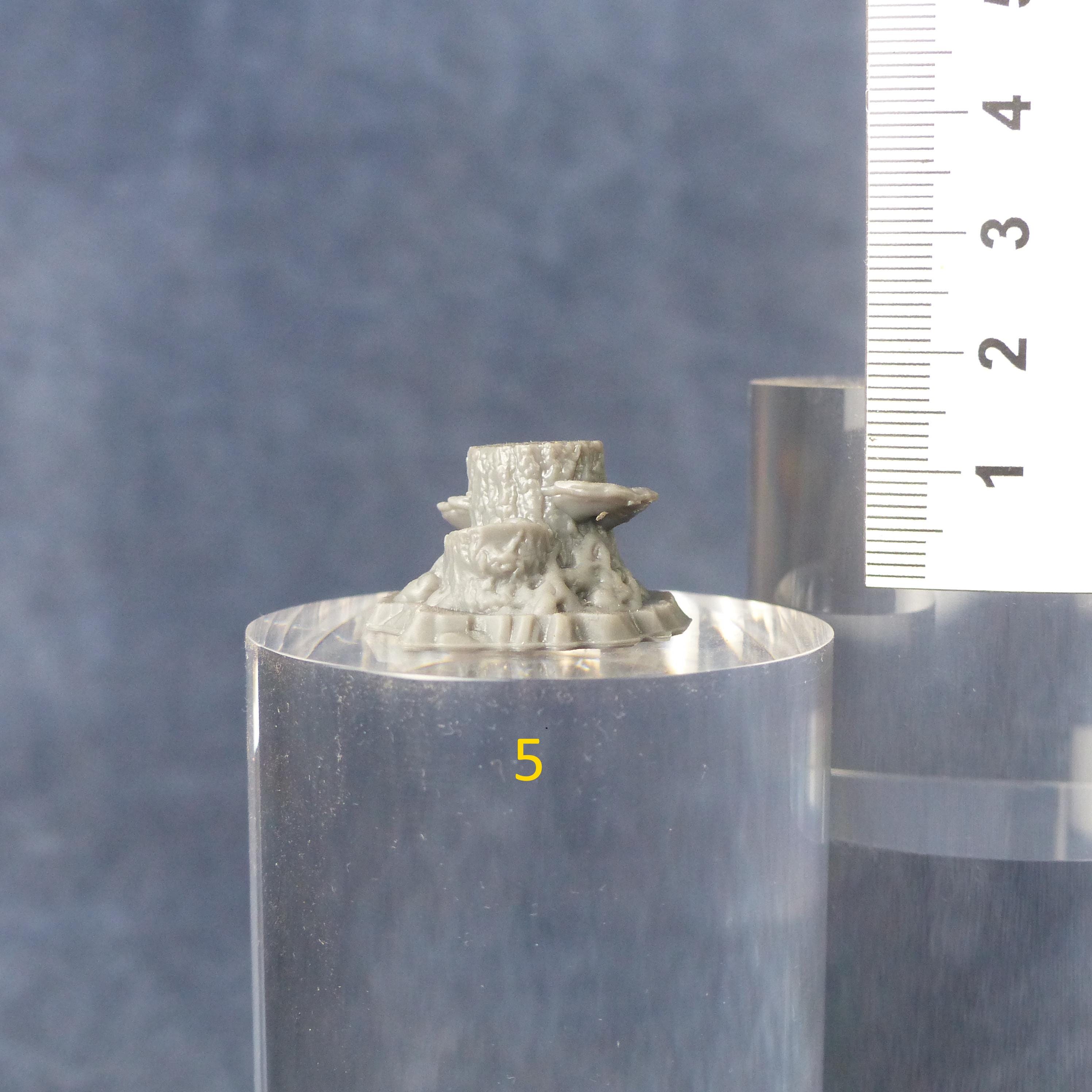 Tabletop Miniatur Figur "Enchanted Mushroom Logs" für 28mm Maßstab, im Set oder einzeln erhältlich, unbemalte Pilze für Terrain und DnD - Role Playing Miniatures